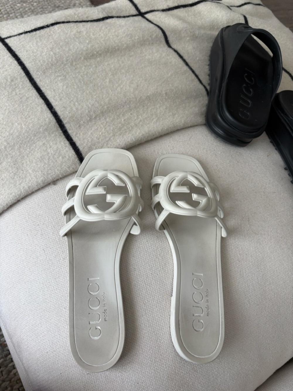 Gucci White Interlocking G Leather Slide Sandals